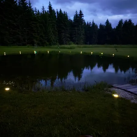 Puhkemaja Metsa Sees * Urvaste (Harju)